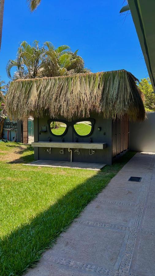 Straw Surf & Bar Hostel