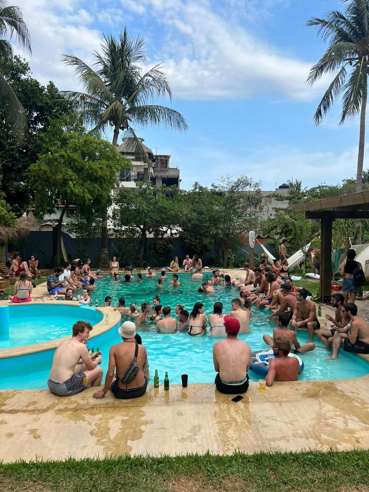 Hostel Straw Surf & Bar Brisas de Zicatela